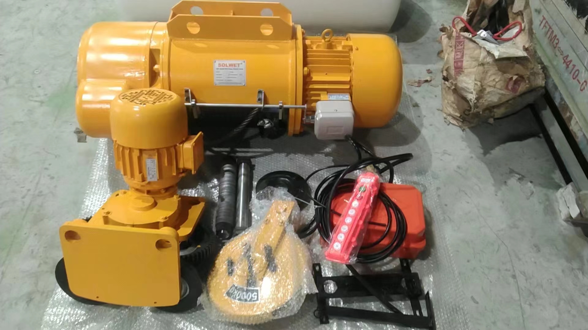 CD1 Wire Rope Electric Hoist 5T 6M - Image 2