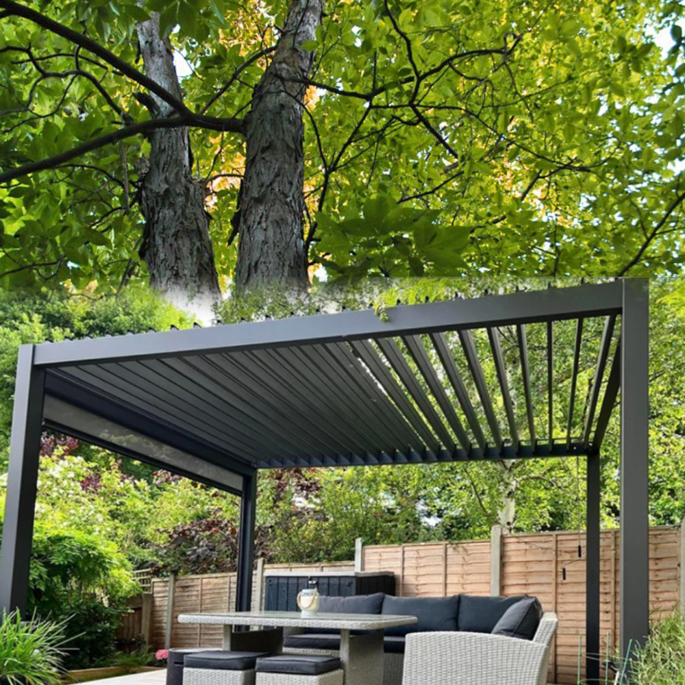 RETRACTABLE LOUVERED PERGOLA