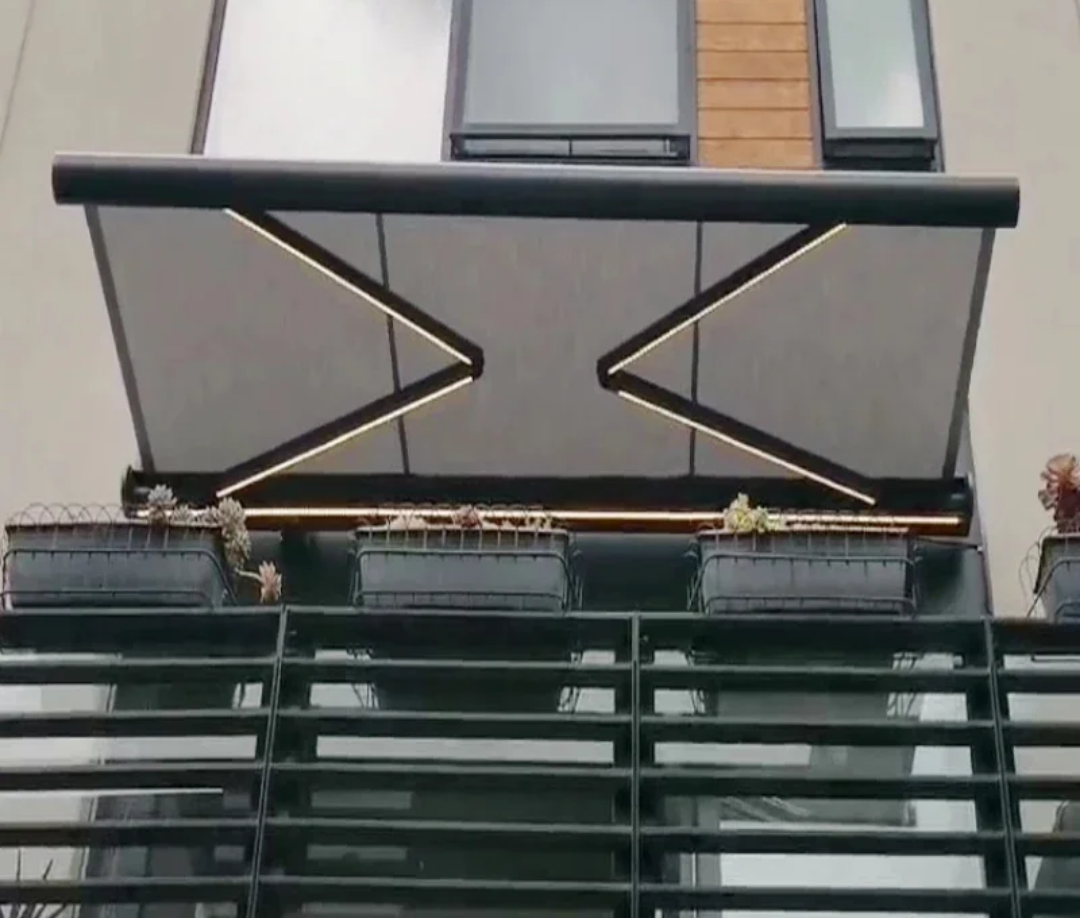 SOLWET Wind-Resistant Retractable Awning